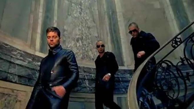 Ricky Martin Wisin y Yandel Frio.JPG